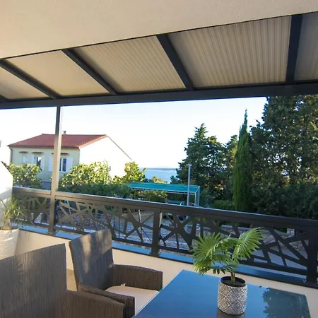 Flowers - Heated Pool Near * Krk Town