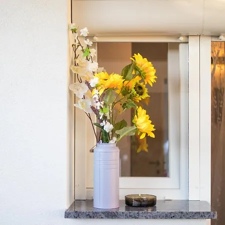 Apartment Flowers - Heated Pool Near *
