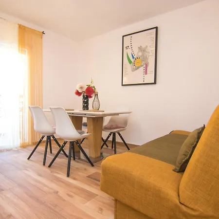 Apartment Flowers - Heated Pool Near Krk Town
