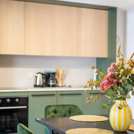 Daire Flowers - Heated Pool Near *