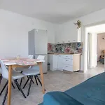 Apartamento Flowers - Heated Pool Near Krk Town