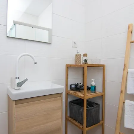 Flowers Daire Krk Town